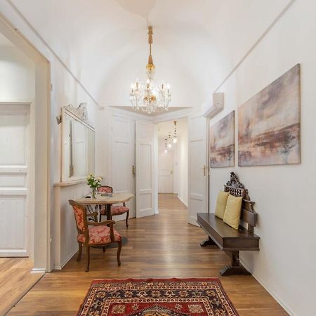 900 - Guest House Ліворно Екстер'єр фото