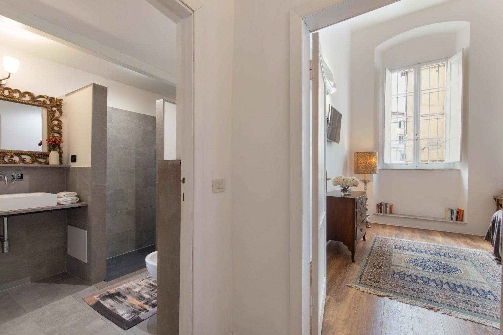 900 - Guest House Ліворно Екстер'єр фото