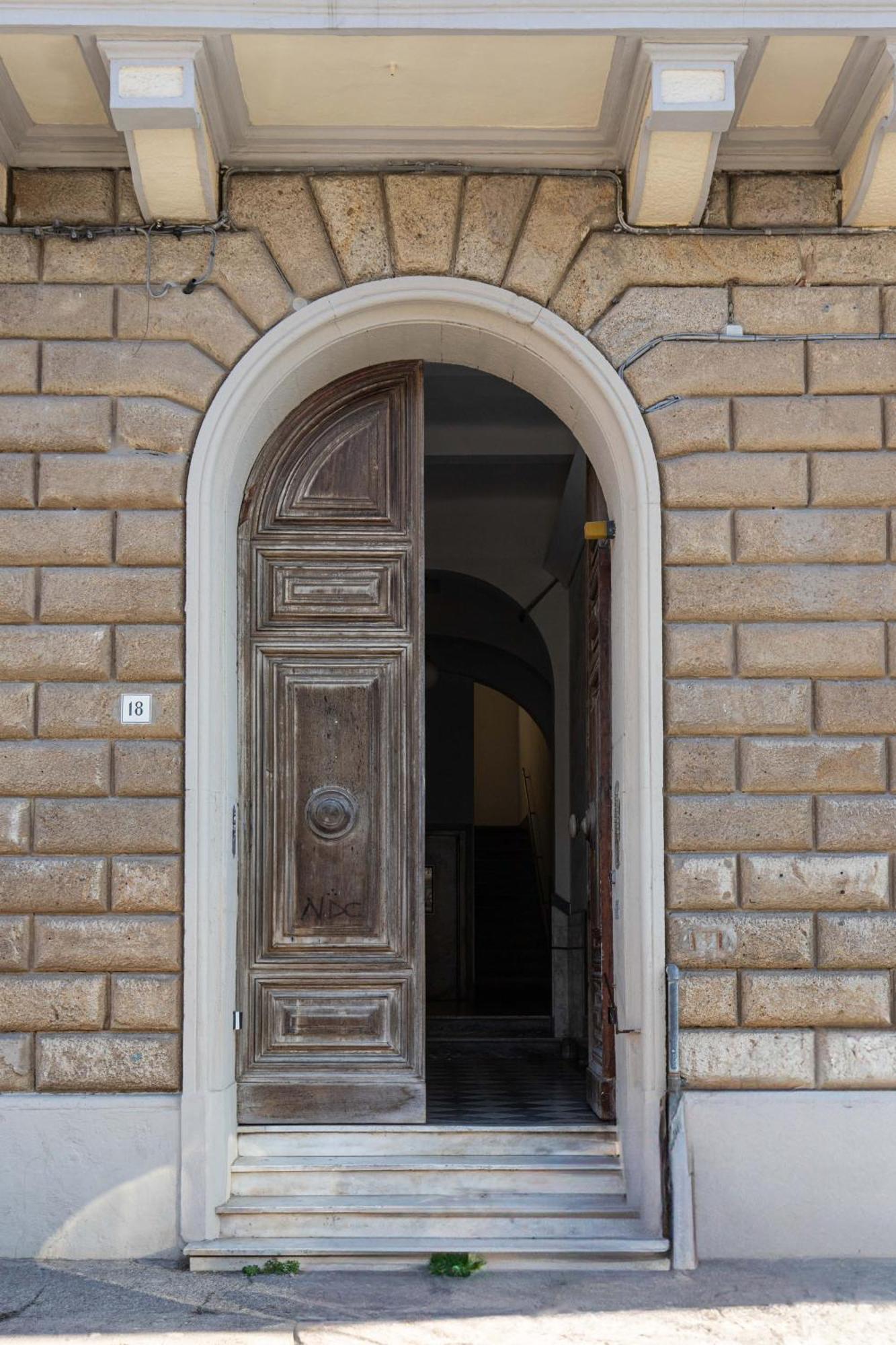 900 - Guest House Ліворно Екстер'єр фото